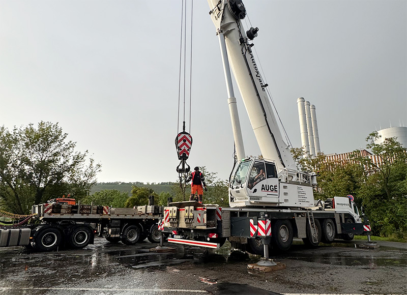 auge autokran bild 9